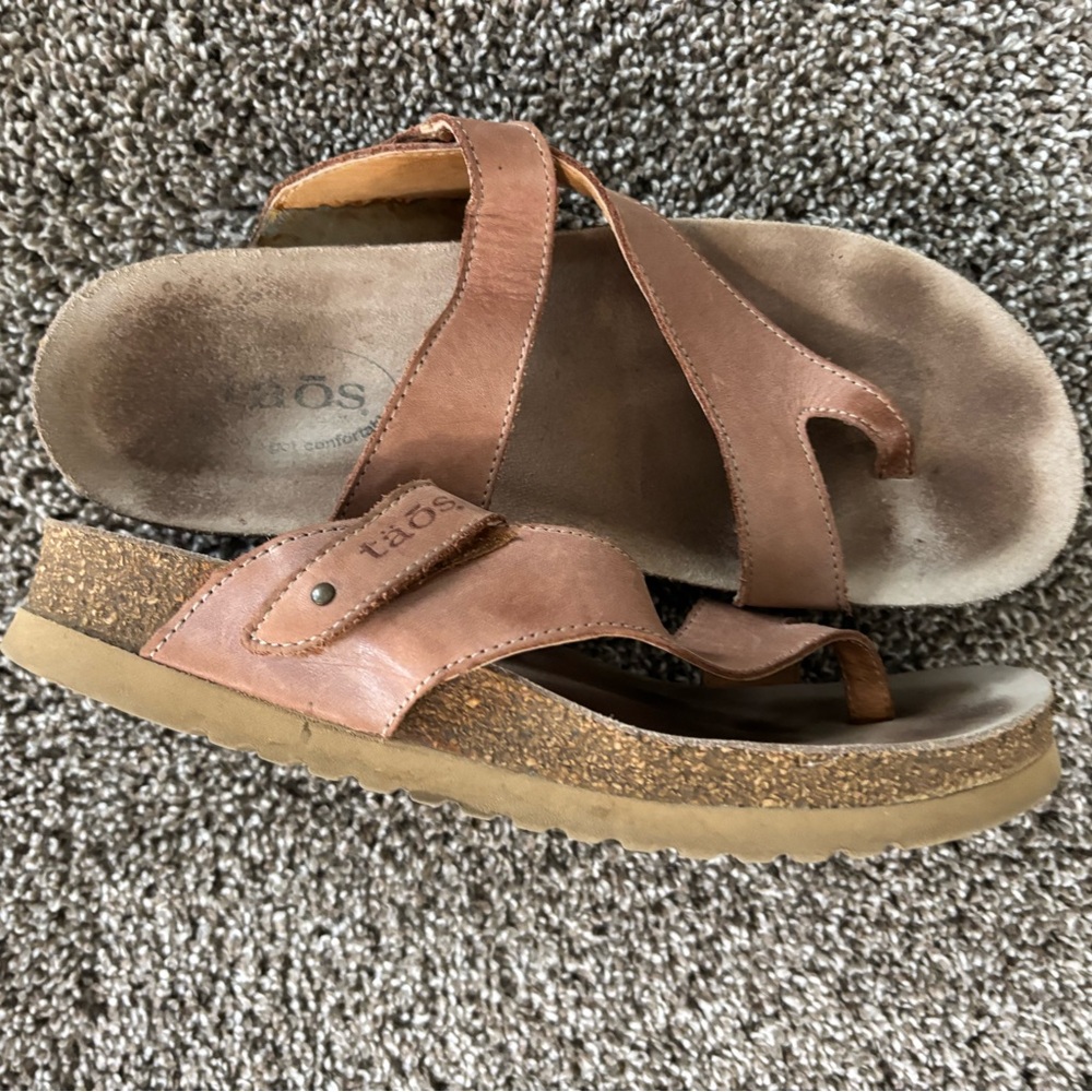 Taos Footwear Brown Sandals